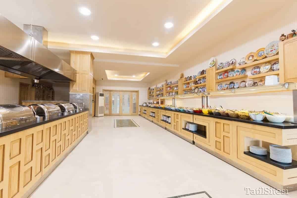 Loceanica Beach Resort Hotel